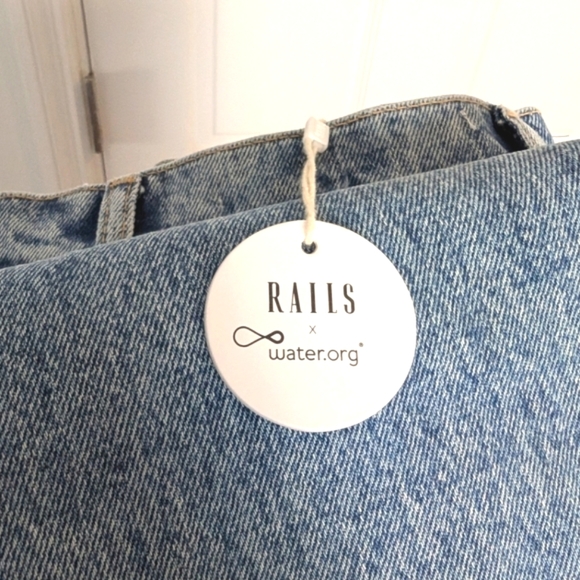 NEW Rails Jeans | High Rise Straight Distressed Knee Topanga | Size 25 - Picture 7 of 8